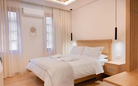Boutique 27, Luxury Apartment.